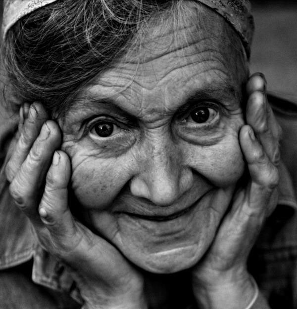 Photograph older women 